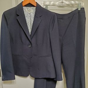 Kasper women's 2-piece business suit